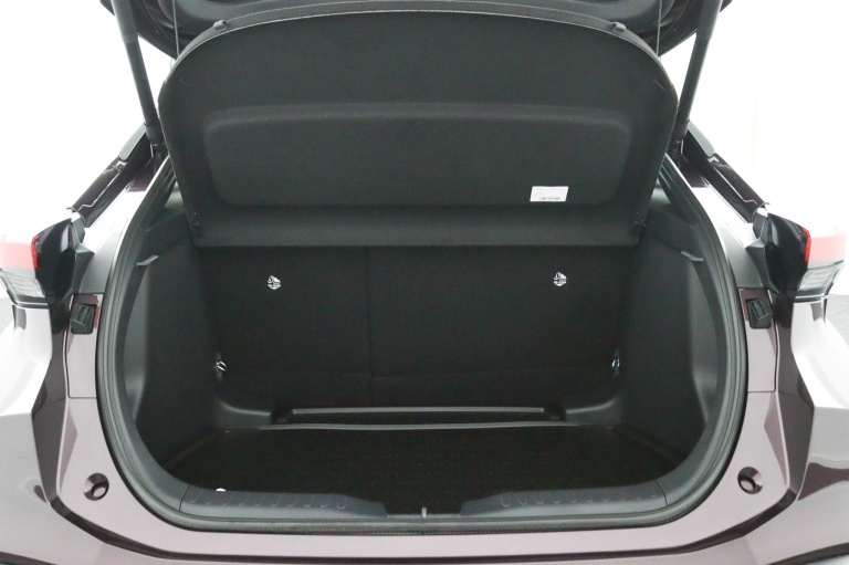 Toyota C-HR - 1.8 Hybrid 140 Business Plus 26