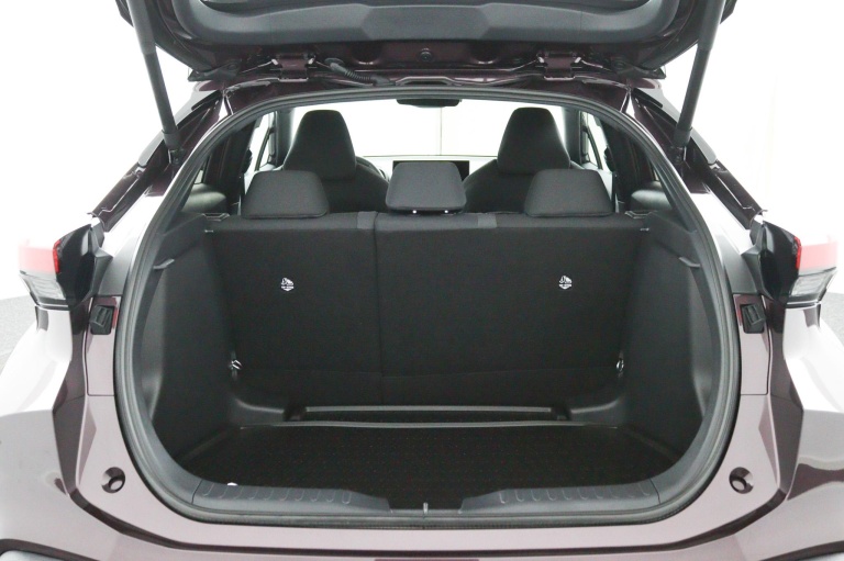 Toyota C-HR - 1.8 Hybrid 140 Business Plus 27