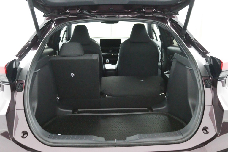 Toyota C-HR - 1.8 Hybrid 140 Business Plus 28