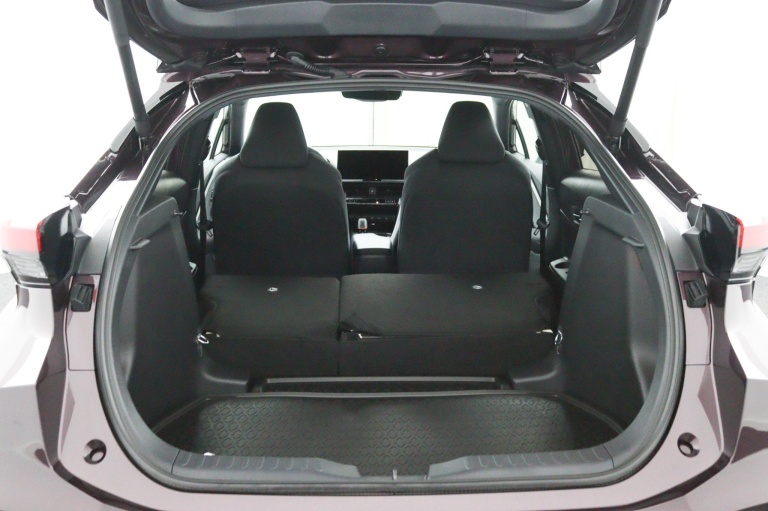 Toyota C-HR - 1.8 Hybrid 140 Business Plus 29