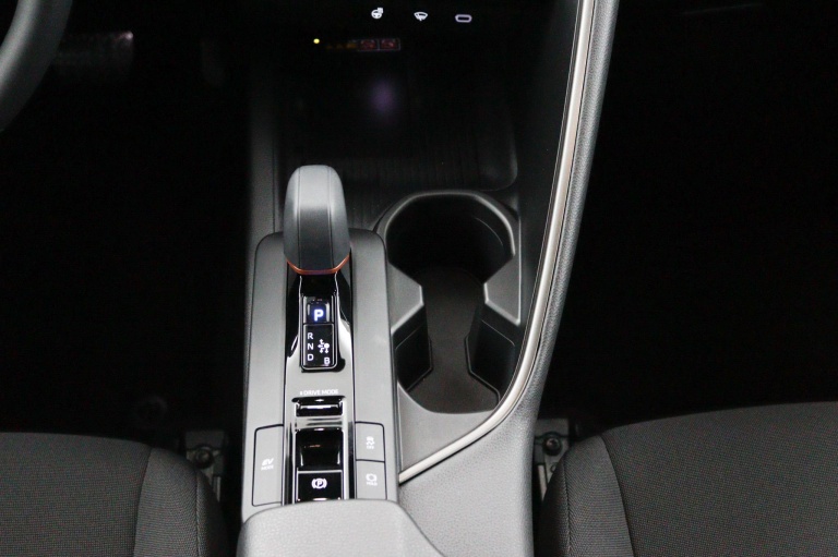 Toyota C-HR - 1.8 Hybrid 140 Business Plus 30