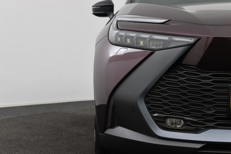 Toyota C-HR - 1.8 Hybrid 140 Business Plus 34
