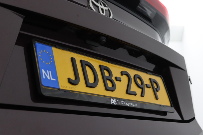 Toyota C-HR - 1.8 Hybrid 140 Business Plus 39