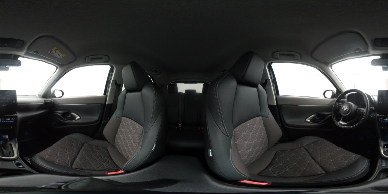 Toyota Yaris Cross - 1.5 Hybrid Adventure 52