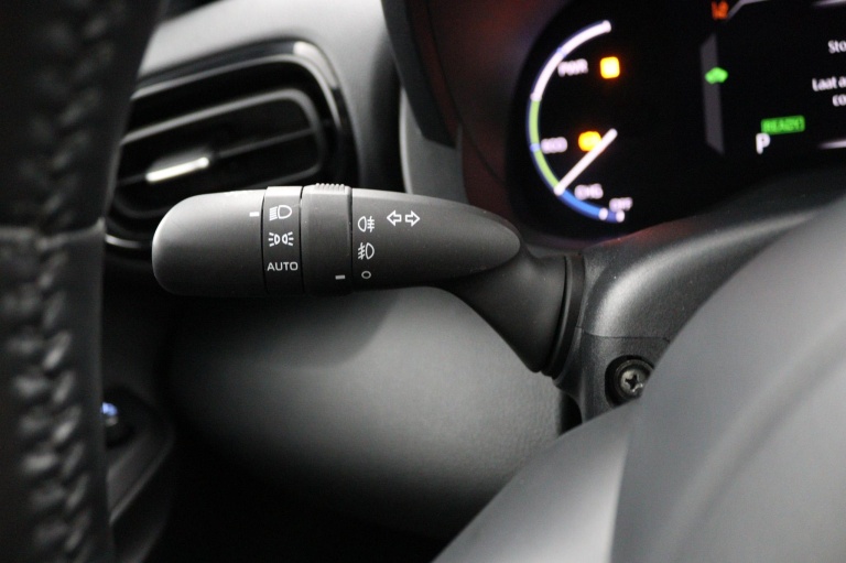 Toyota Yaris Cross - 1.5 Hybrid First Edition 31