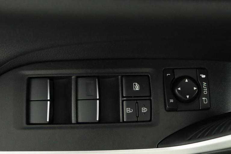 Toyota RAV4 - 2.0 VVT-iE Style 29