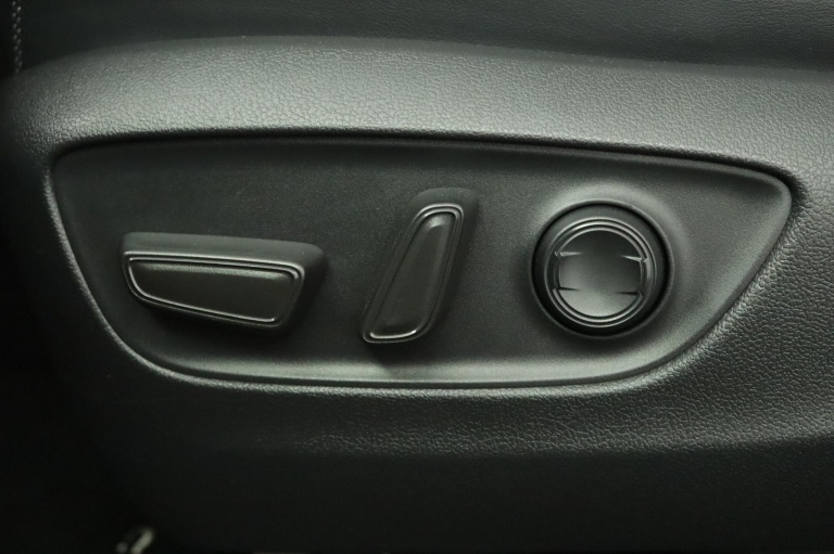 Toyota RAV4 - 2.0 VVT-iE Style 44