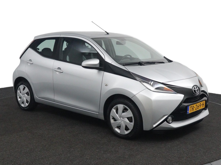 Toyota Aygo - 1.0 VVT-i x-nav 3