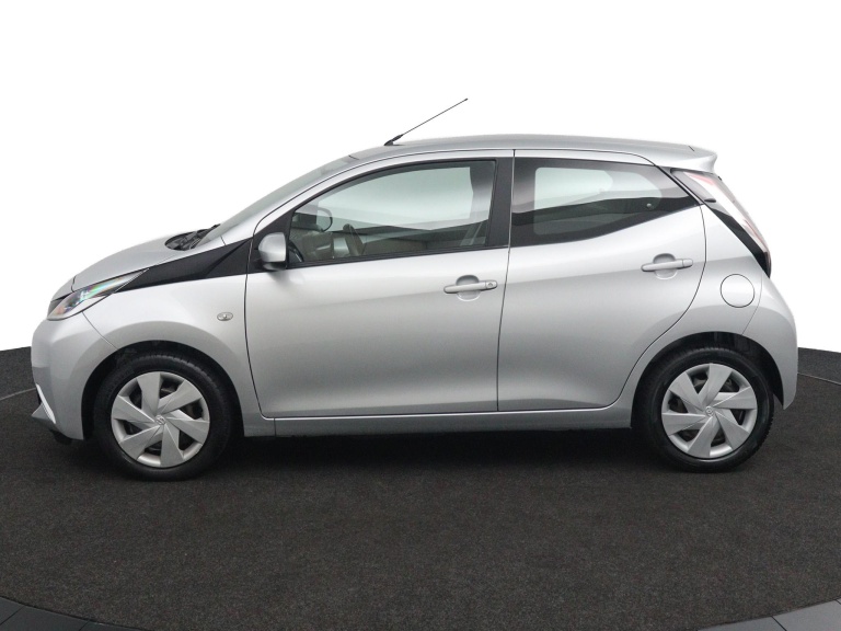 Toyota Aygo - 1.0 VVT-i x-nav 5