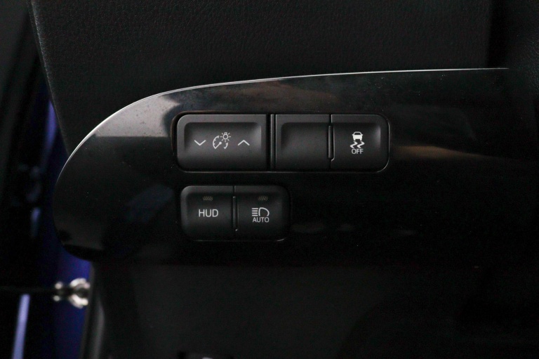 Toyota Prius - 1.8 Dynamic 31
