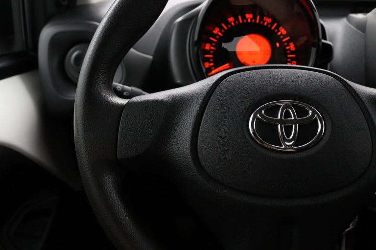 Toyota Aygo - 1.0 VVT-i x-now 17
