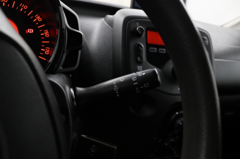 Toyota Aygo - 1.0 VVT-i x-now 22