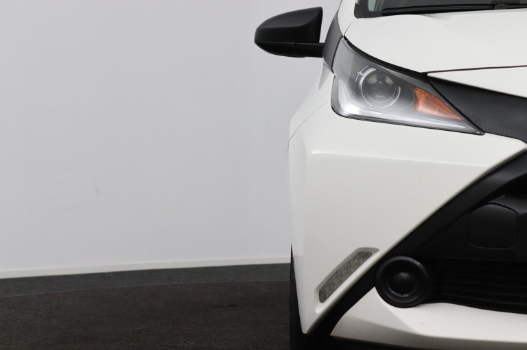 Toyota Aygo - 1.0 VVT-i x-now 33