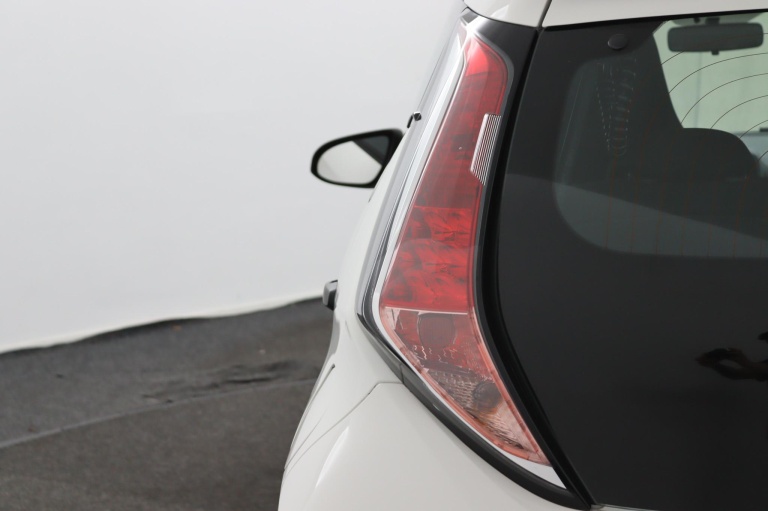 Toyota Aygo - 1.0 VVT-i x-now 37