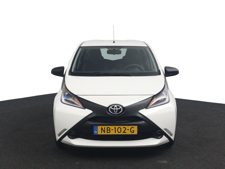 Toyota Aygo - 1.0 VVT-i x-now 7