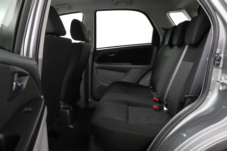 Suzuki SX4 - 1.6 Executive 12