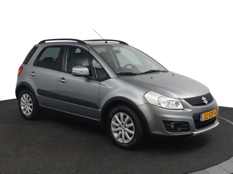 Suzuki SX4 - 1.6 Executive 3