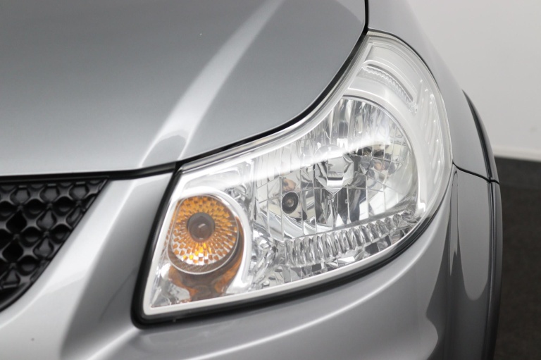 Suzuki SX4 - 1.6 Executive 39