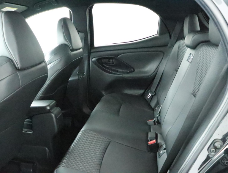 Toyota Yaris - 1.5 Hybrid Executive 18