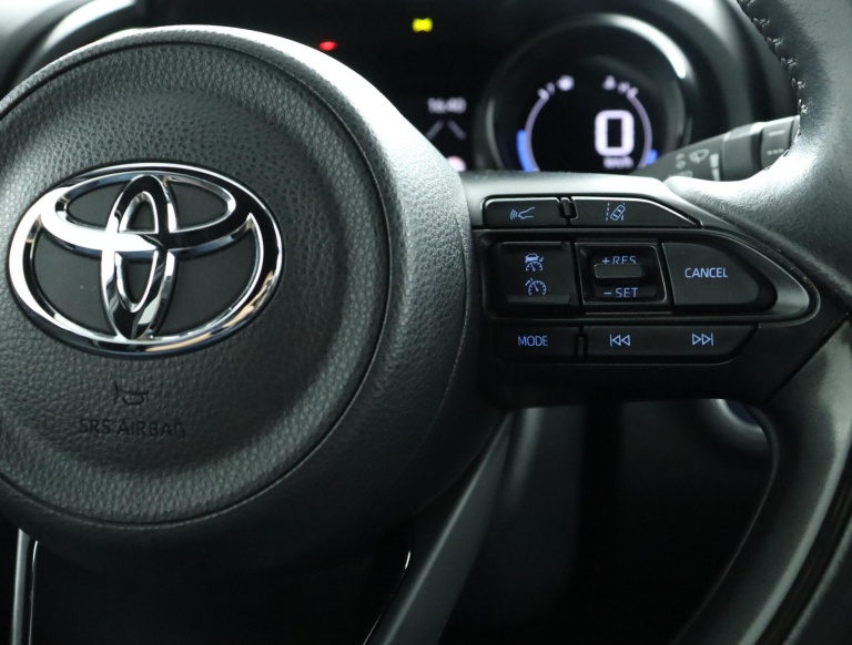 Toyota Yaris - 1.5 Hybrid Executive 21
