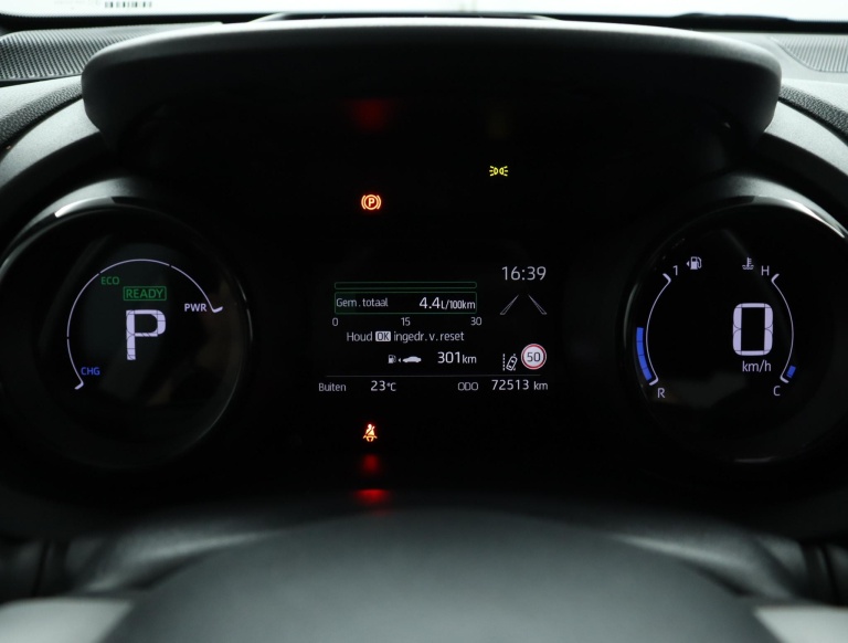 Toyota Yaris - 1.5 Hybrid Executive 46