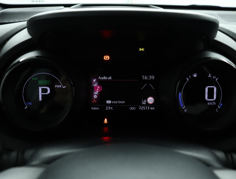 Toyota Yaris - 1.5 Hybrid Executive 49
