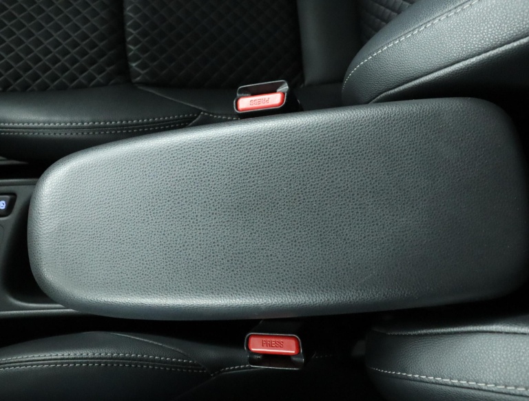 Toyota Yaris - 1.5 Hybrid Executive 61