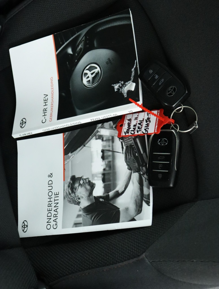 Toyota C-HR - 1.8 Hybrid 140 First Edition 11