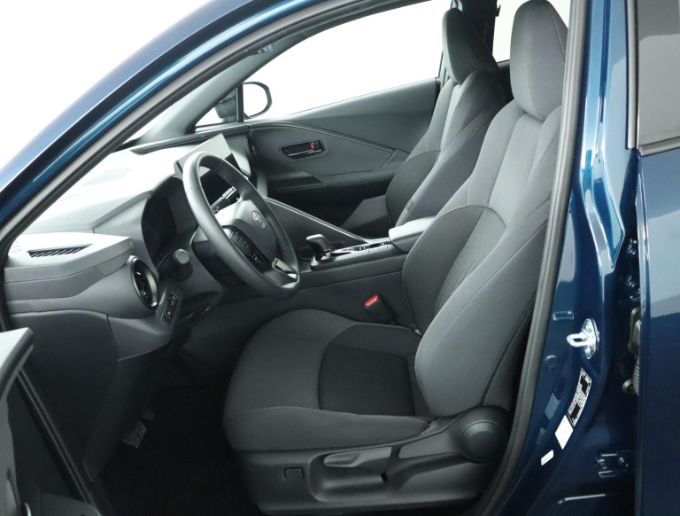 Toyota C-HR - 1.8 Hybrid 140 First Edition 17