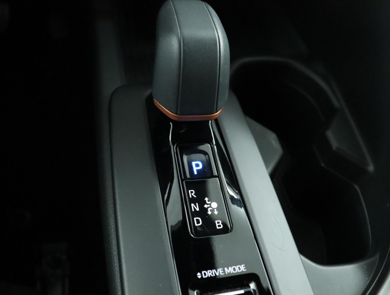 Toyota C-HR - 1.8 Hybrid 140 First Edition 27
