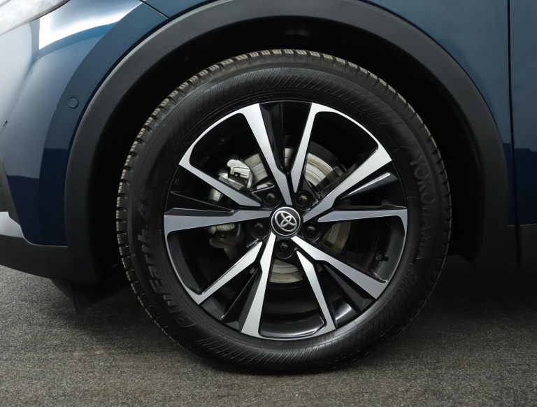 Toyota C-HR - 1.8 Hybrid 140 First Edition 38