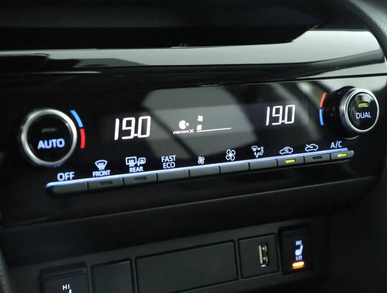 Toyota Yaris Cross - 1.5 Hybrid Executive 7