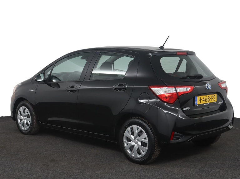 Toyota Yaris - 1.5 Hybrid Dynamic 12