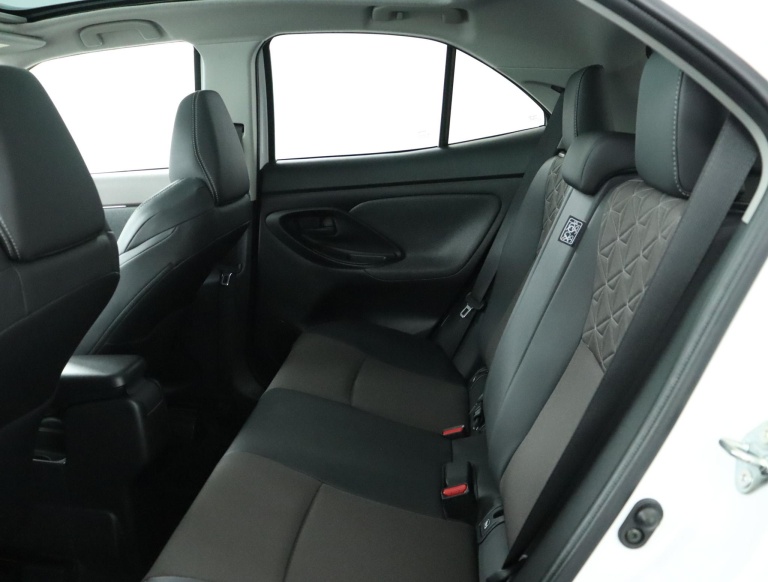 Toyota Yaris Cross - 1.5 Hybrid Executive 18