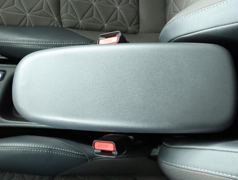 Toyota Yaris Cross - 1.5 Hybrid Executive 68