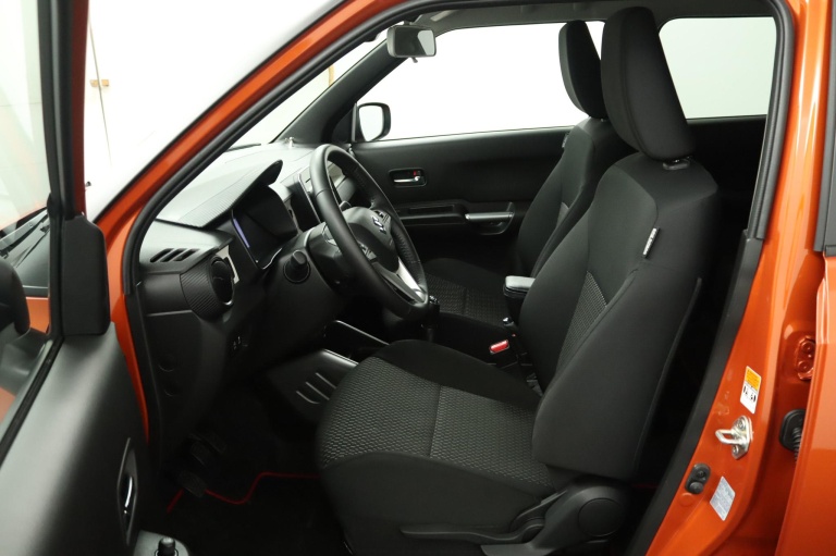 Suzuki Ignis - 1.2 Smart Hybrid Style 17
