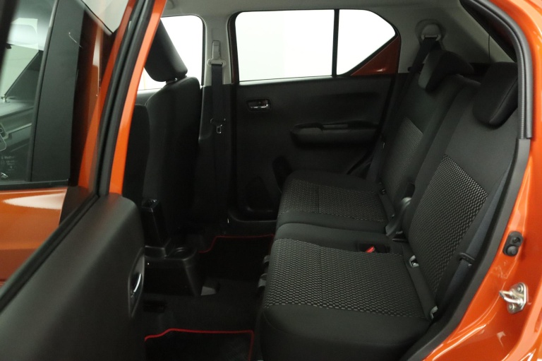 Suzuki Ignis - 1.2 Smart Hybrid Style 18