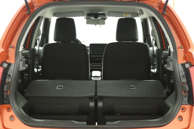 Suzuki Ignis - 1.2 Smart Hybrid Style 26