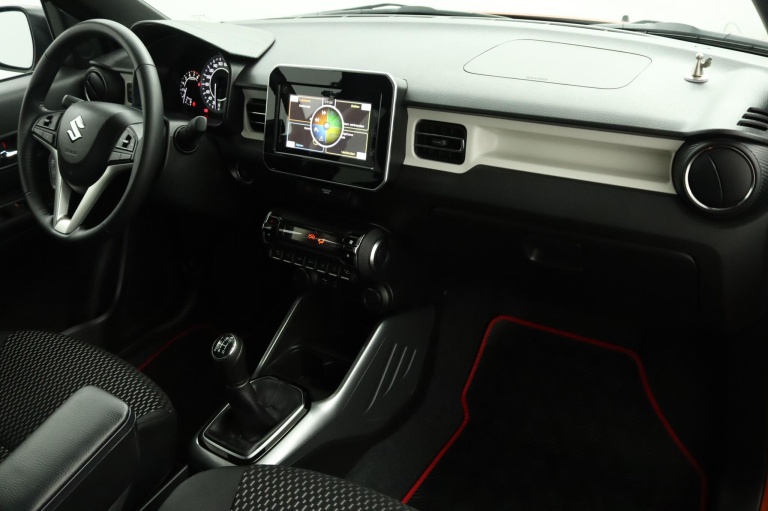 Suzuki Ignis - 1.2 Smart Hybrid Style 57
