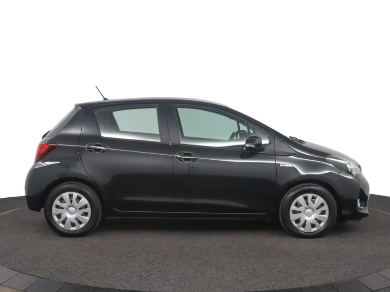 Toyota Yaris - 1.5 Hybrid Aspiration 12