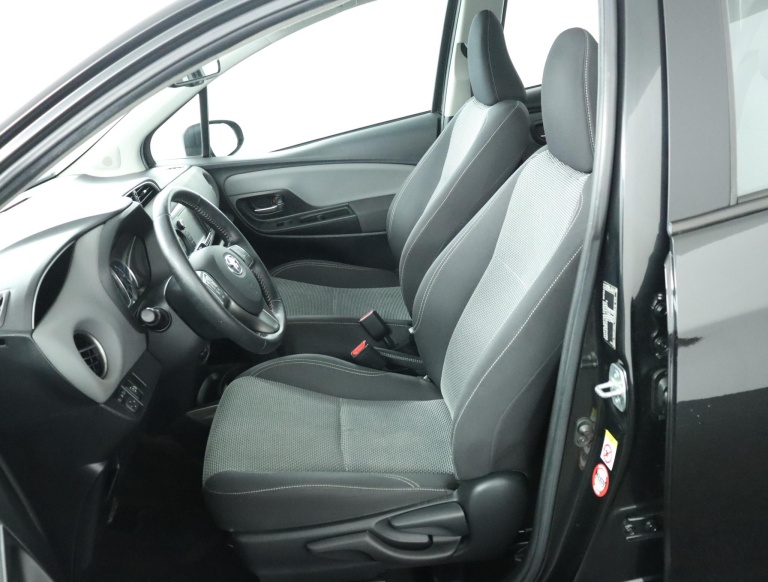 Toyota Yaris - 1.5 Hybrid Aspiration 16