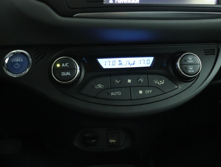 Toyota Yaris - 1.5 Hybrid Aspiration 7