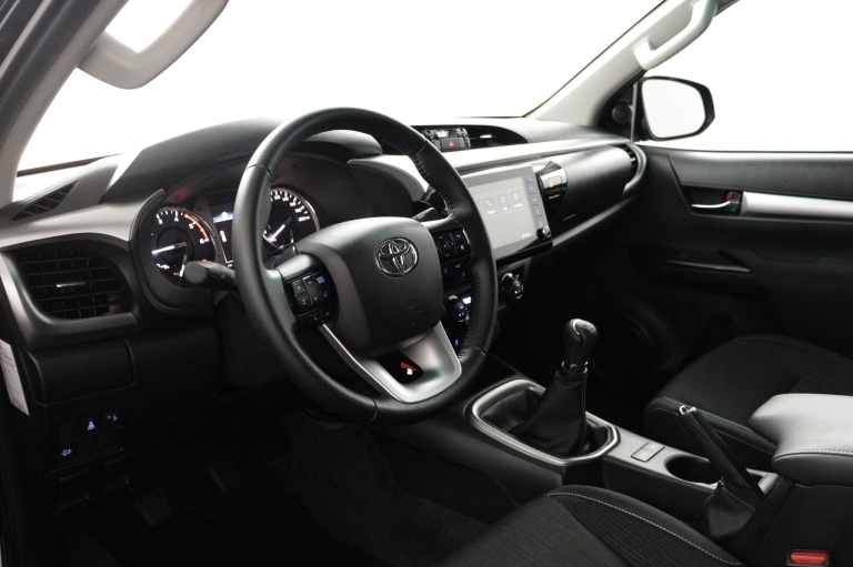 Toyota HiLux - 2.4 D-4D Xtra Cab Professional 4