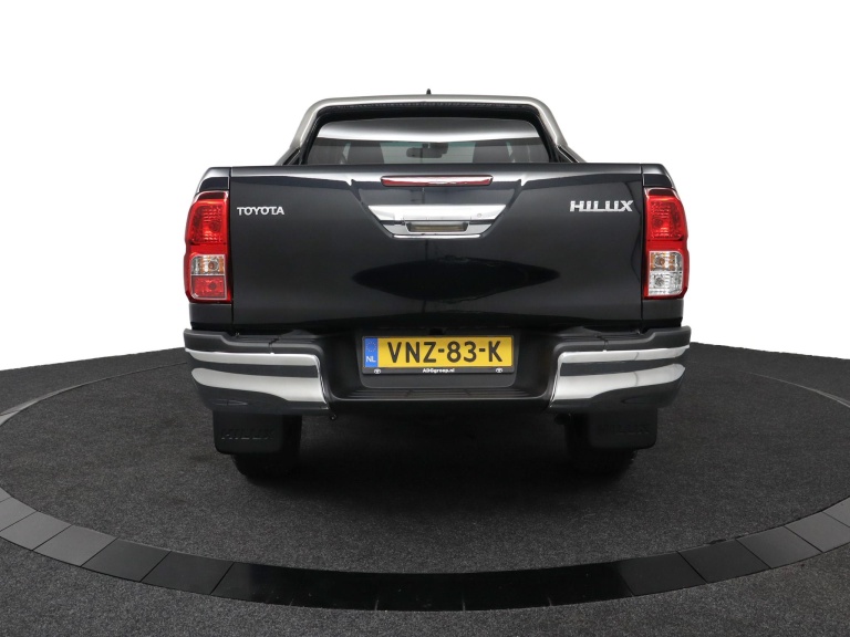 Toyota HiLux - 2.4 D-4D Xtra Cab Professional 40