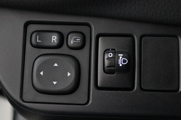 Toyota Yaris - 1.5 VVT-i Bi-Tone | navigatiesysteem full map | 31