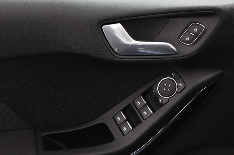 Ford Fiesta - 1.0 EcoBoost Titanium 25