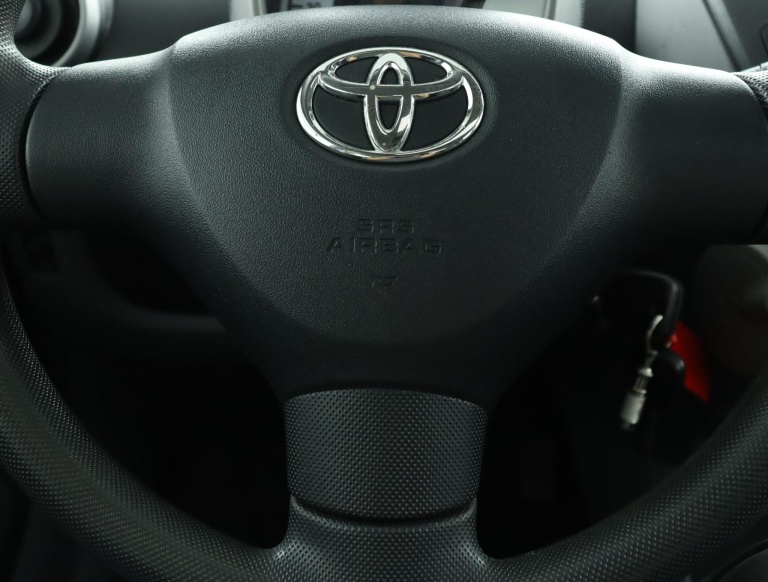 Toyota Aygo - 1.0-12V Comfort 18