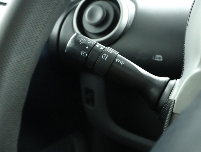 Toyota Aygo - 1.0-12V Comfort 27
