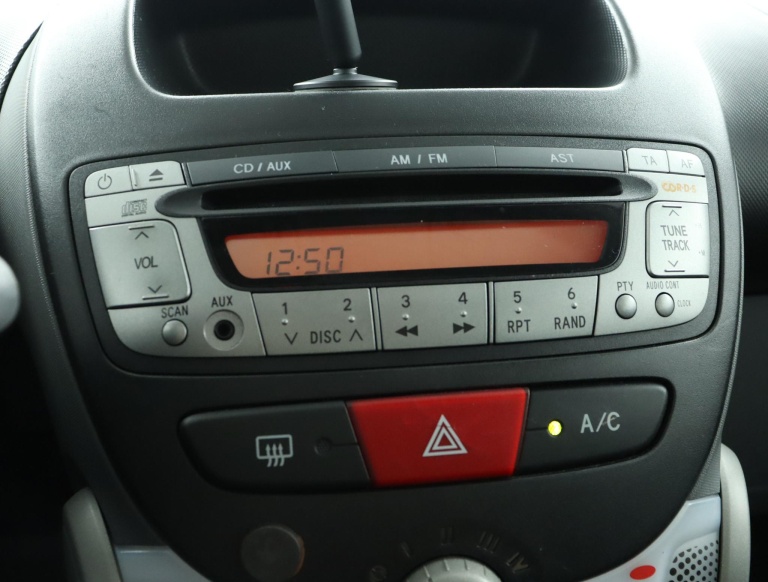 Toyota Aygo - 1.0-12V Comfort 7