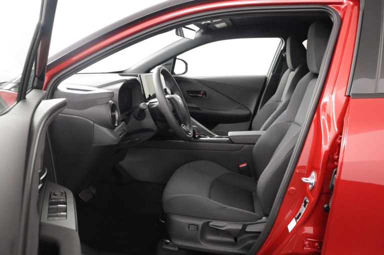 Toyota C-HR - 2.0 Plug-in Hybrid 220 Dynamic 16